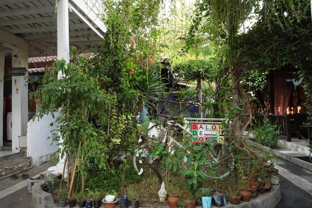Salon De Nomad Gili T. Panzió Gili Trawangan Kültér fotó