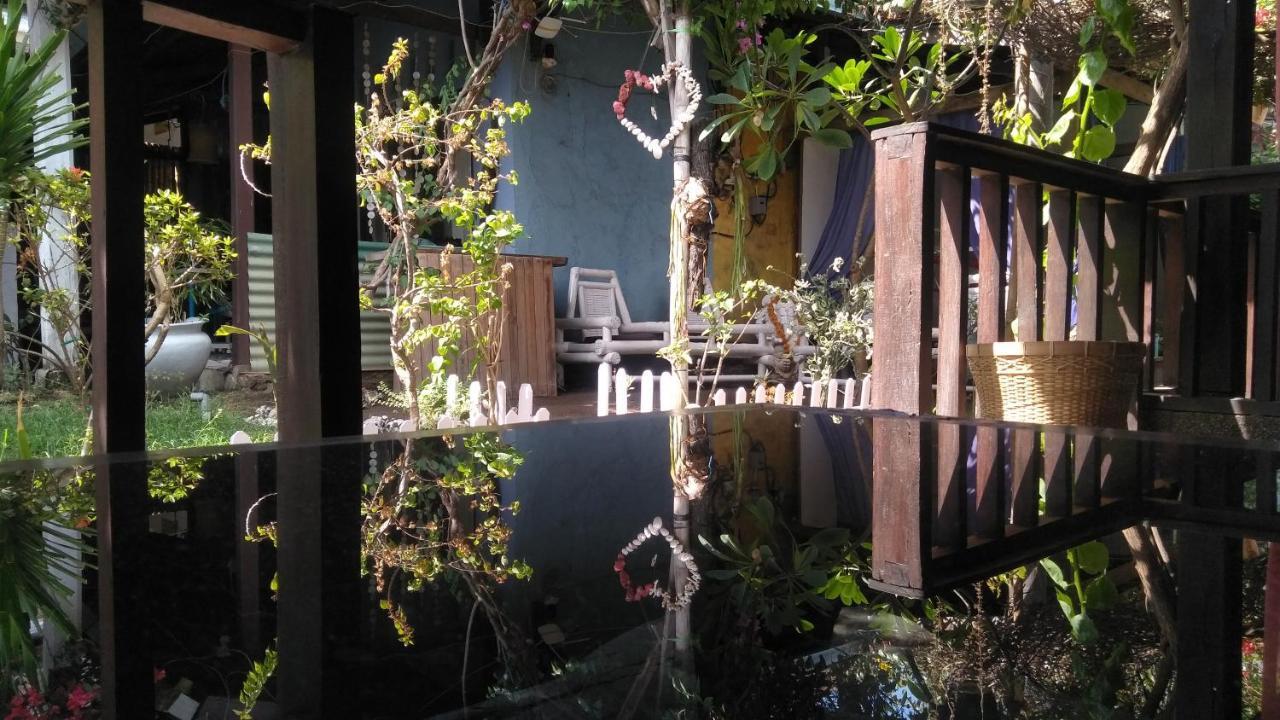 Salon De Nomad Gili T. Panzió Gili Trawangan Kültér fotó